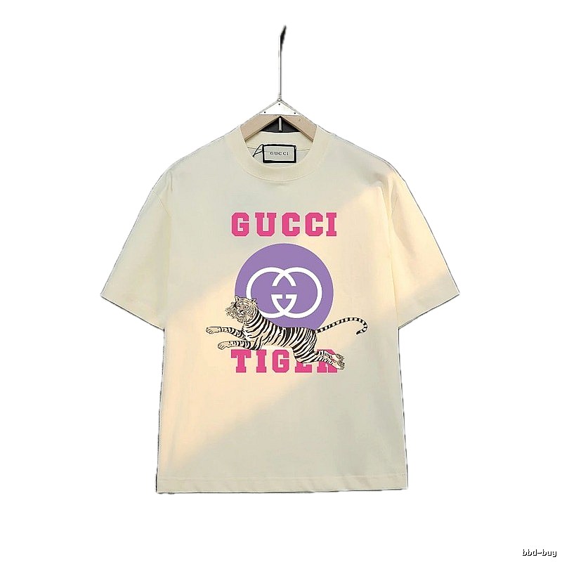 GUCCI Tiger Print T-shirt