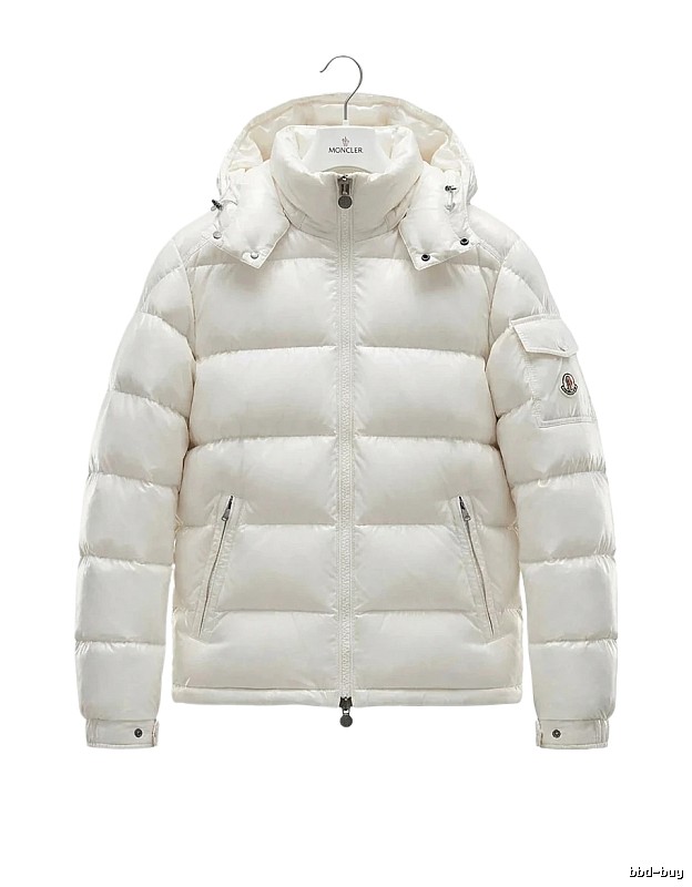 Moncler shiny and fashionable white down jacket