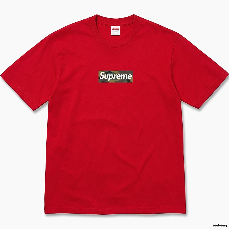 Supreme camouflage-style red T-shirt