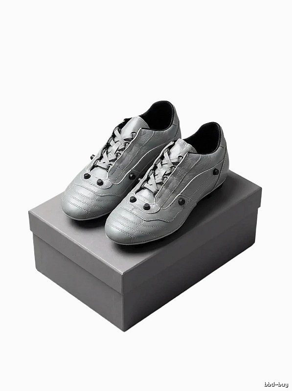 Balenciaga retro-style silver-gray shoes