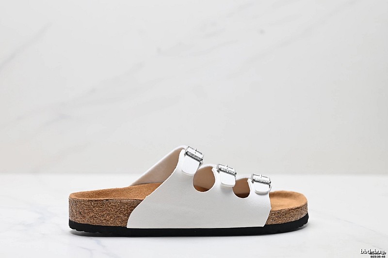 BIRKENSTOCK Three-Buckle Casual White Slide Sandals