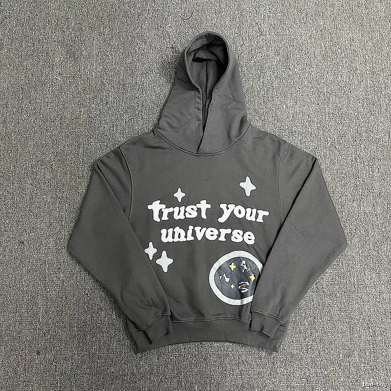 Broken Hearts Style H216 Skull Graphic Hoodie Streetwear Look
