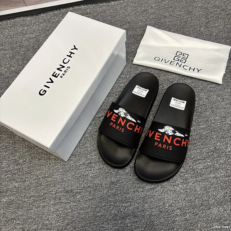 Givenchy x Disney Co-branded Trendy Black Slides