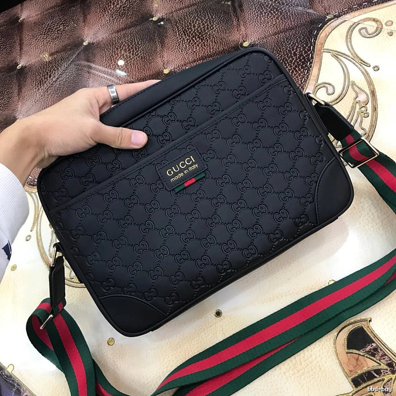 Gucci Camera Bag with Black Camera Bag Detail