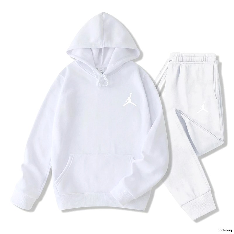 Jordan sporty white suit