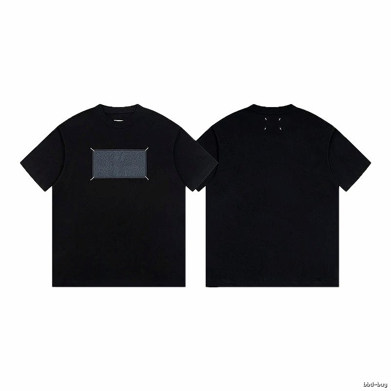 Maison Margiela Stitched Minimalist Style Black Short-sleeve T-shirt