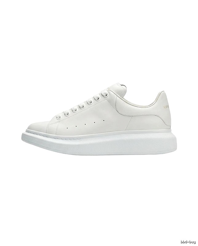McQueen thick-soled casual small white shoes