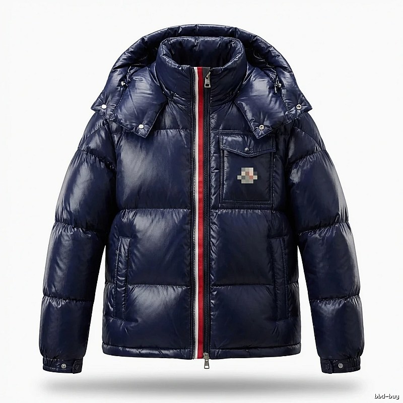 Moncler's classic style fashionable dark blue down jacket