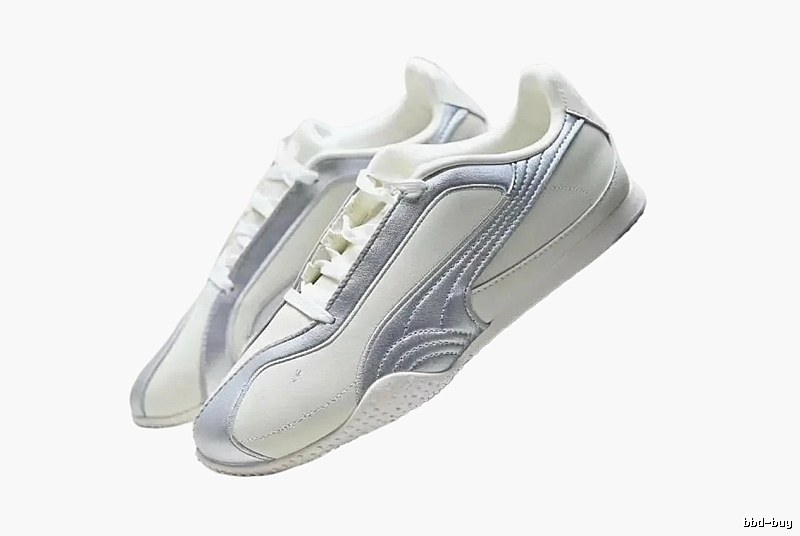 PUMA retro-style grey and white sports shoes
