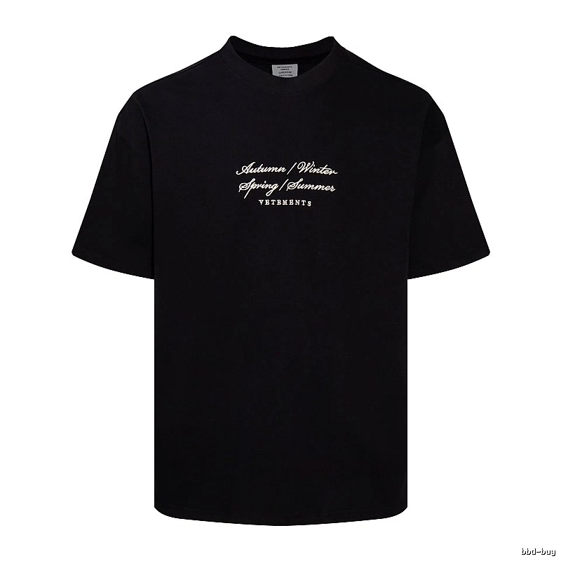 Summer Statement graphic T-shirt Black Colorful Lucky with Bold Graphic