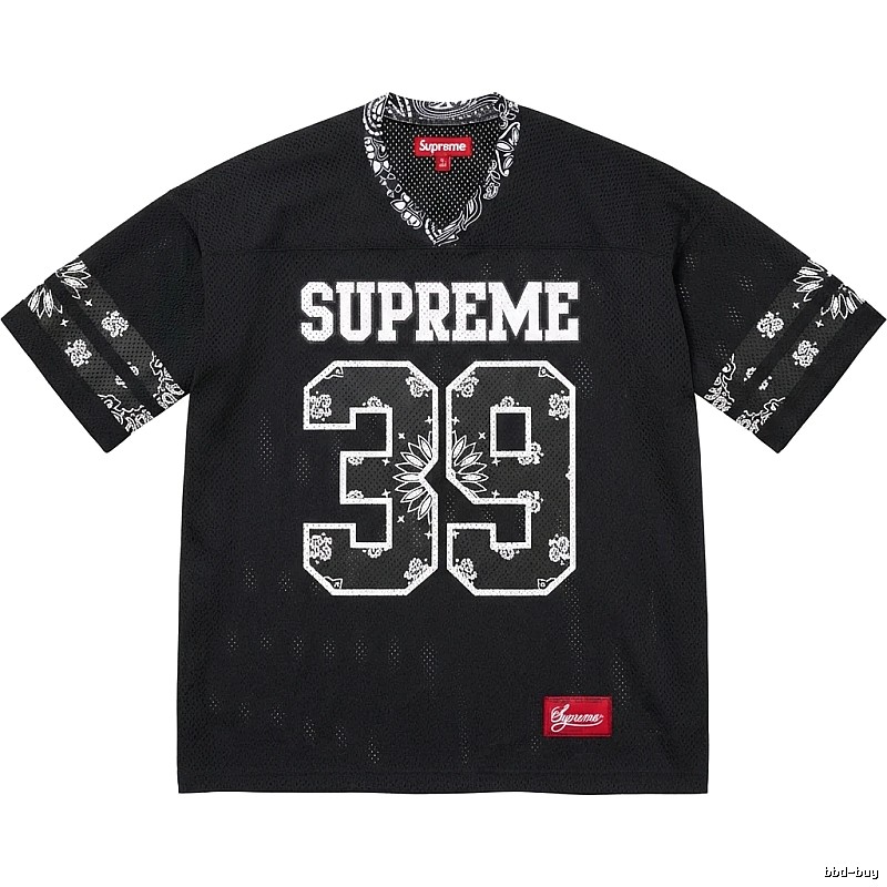 Supreme - printed sporty black T - shirt