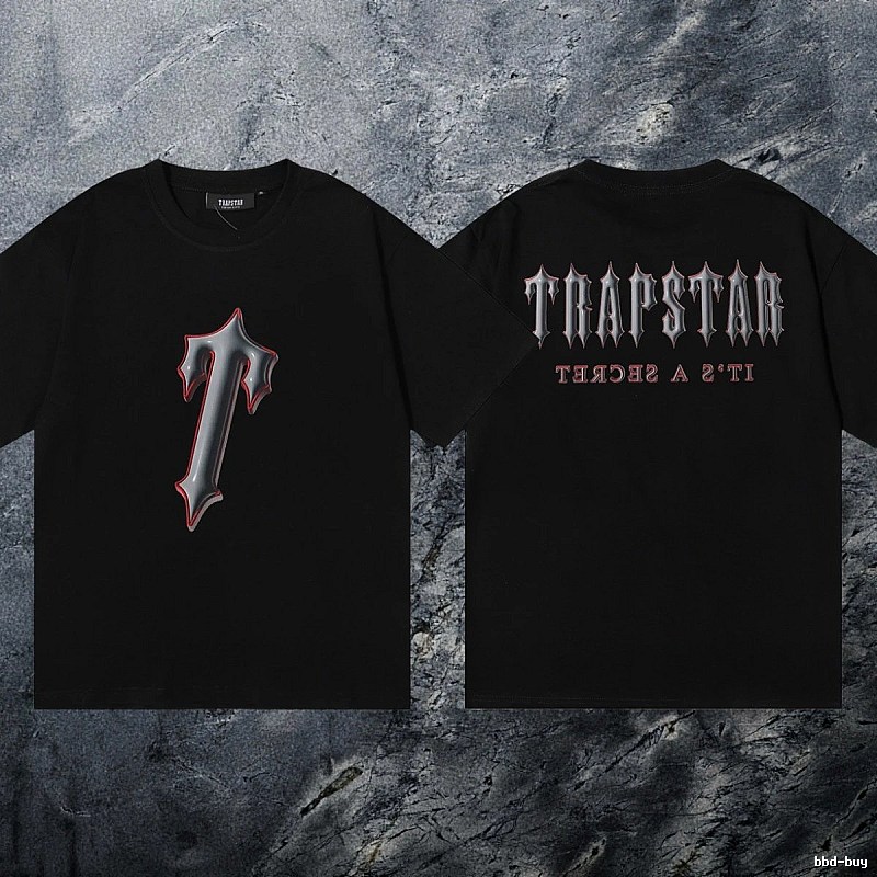 Trapstar Classic Keys graphic T-shirt Black White Key with Travel-Friendly Style