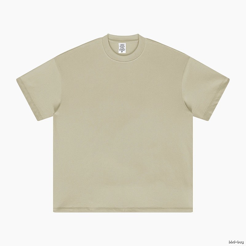 Travel Plain white T-shirt Minimal White Short with Modern Look
