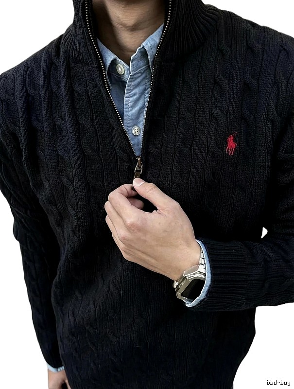 Vintage-style black sweater of Ralph Lauren
